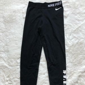 Women’s black Nike leggings